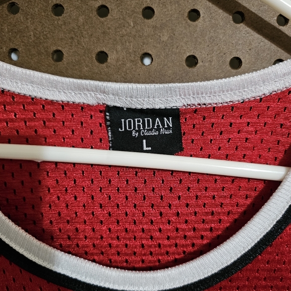 Michael Jordan #23 Jersey By Claudio Nucci - Picture 6 of 6